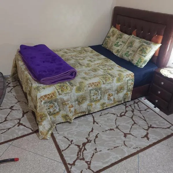 Chambre chez l'habitant avec famille，位于Oulad Teima的酒店