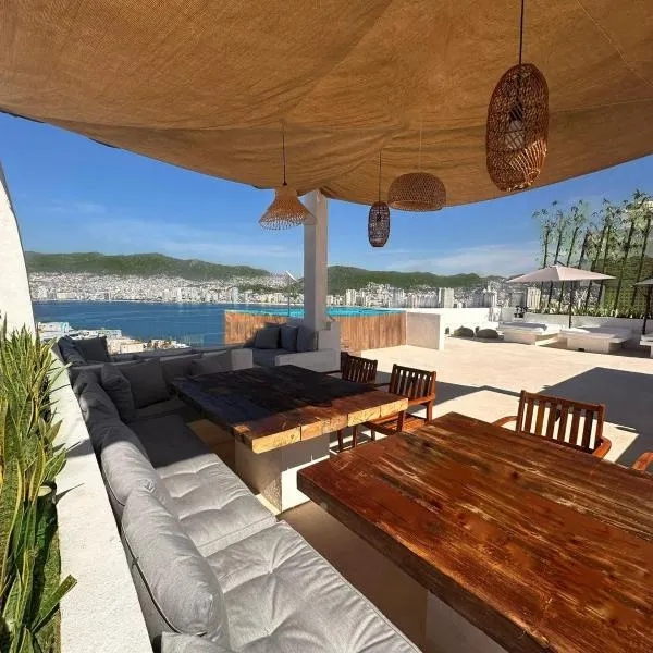 LUXO Casa en Acapulco Zona Brisas Guitarrón con vistas espectaculares y 2 albercas，位于阿卡普尔科的酒店