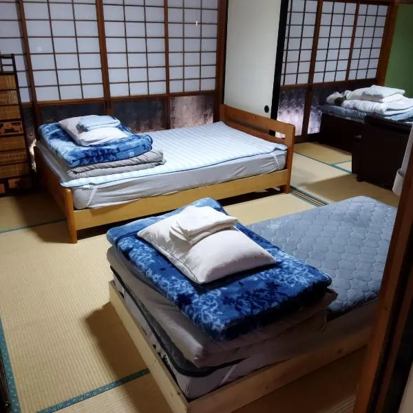 Private Room 1 Japanese Vintage House 4 Beds, Smoke Free, Free Parking Good to Travel for Tashiro Cats Island，位于石卷市的酒店