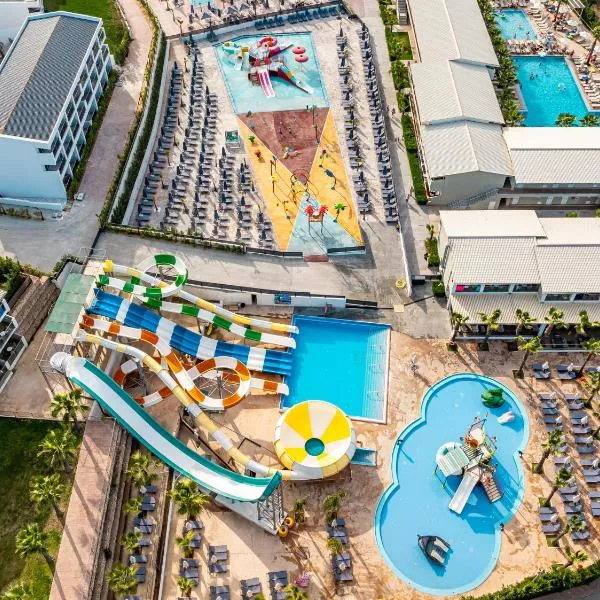 Caretta Paradise Resort & WaterPark，位于查加基恩的酒店