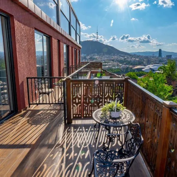 Iris Hotel，位于第比利斯的酒店