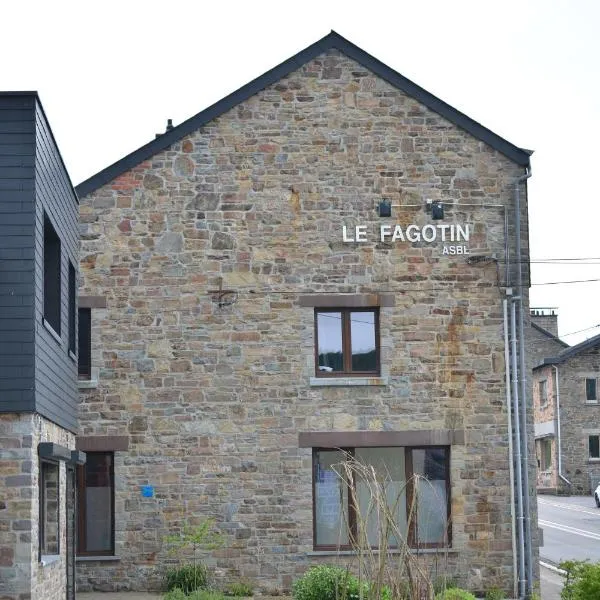 Le Fagotin - Youth hostel，位于Habiemont的酒店