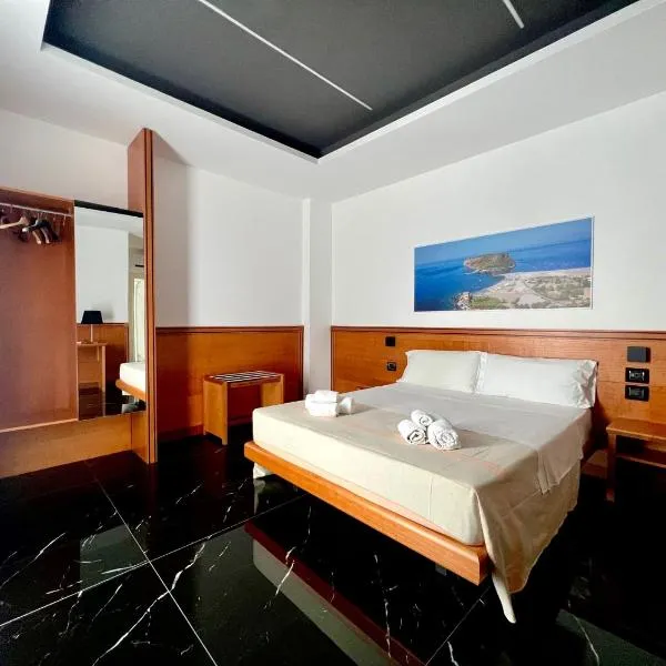 Hotel TEA Deluxe - Praia，位于普拉亚·阿马勒的酒店
