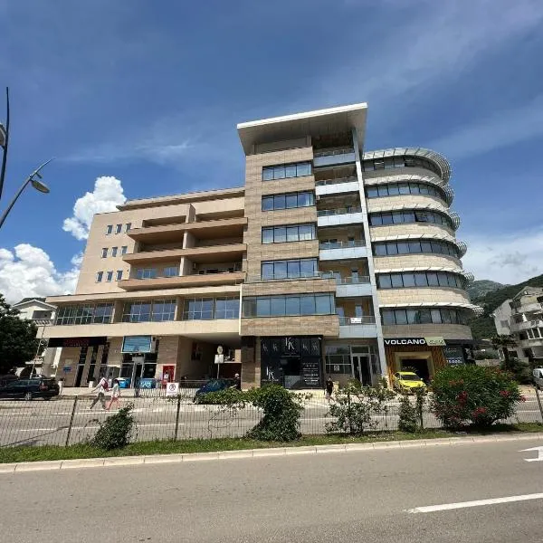 The Budva Apartment，位于贝西奇的酒店