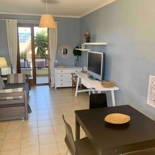 Cozy apartment Tor San lorenzo，位于LʼAmericano的酒店