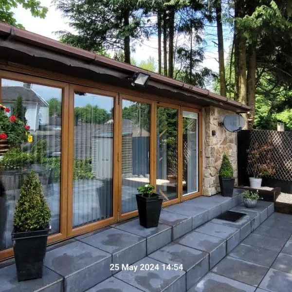 Dean Clough Lodge - Contemporary self contained studio，位于Wilpshire的酒店