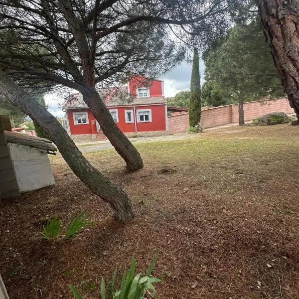 Casa Rural LA GUIJA antes Carlentini，位于Martiherrero的酒店