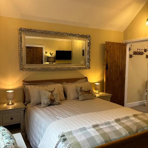 Mulberry House Farm Mulberry Lodge，位于奇彭纳姆的酒店