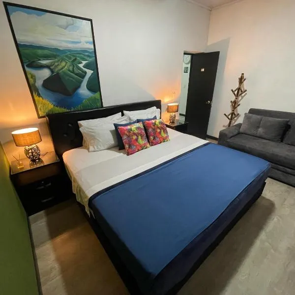 El Solar Casa Hotel，位于马尼萨莱斯的酒店