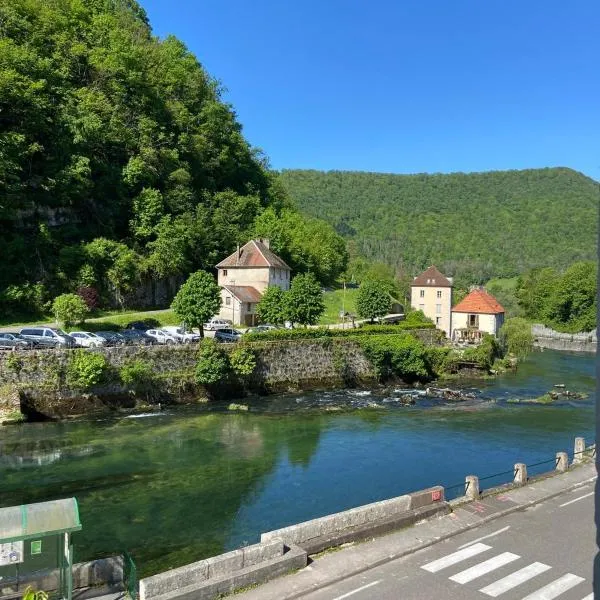 Lods Hotel de France，位于Lods的酒店