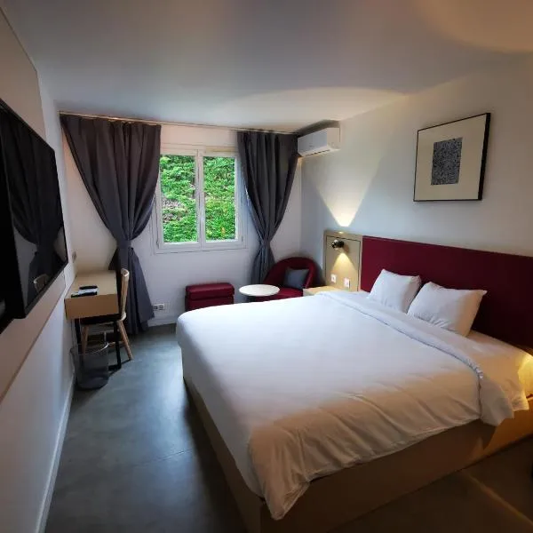 Anaïs Hôtel Bourges Nord Saint-Doulchard，位于布尔日的酒店