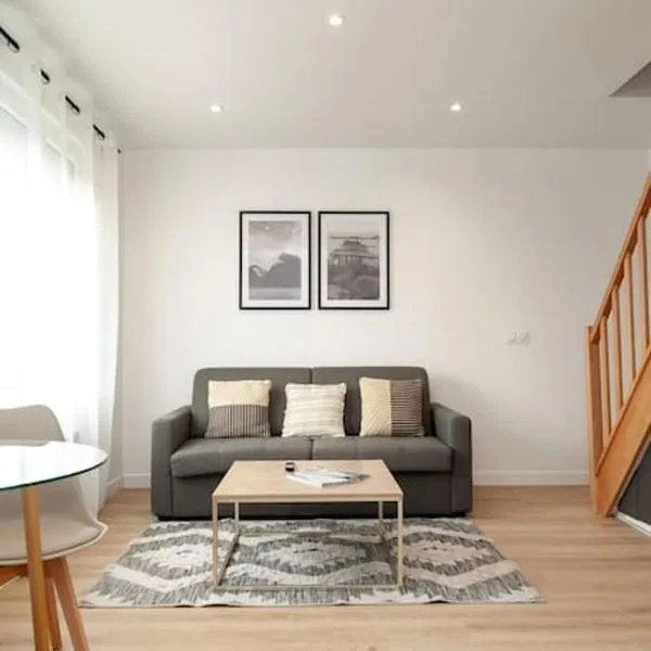 New duplex 1 minute walking from overground，位于安东尼的酒店