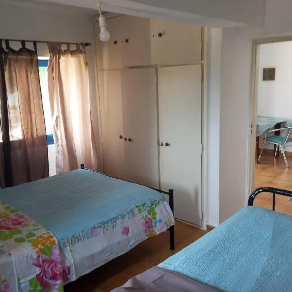 Beautiful apartment in Mylopotamos, good price!，位于Karvounádhes的酒店