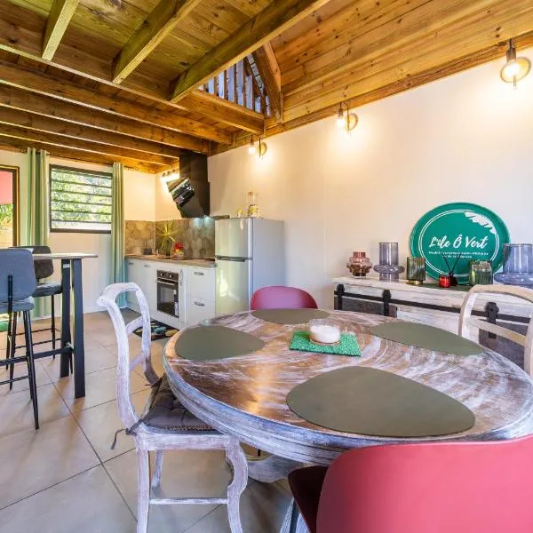 Charmant chalet - L'île Ô Vert，位于圣菲利普的酒店