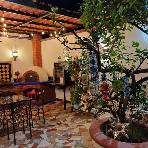 HOTEL CASA LIMON，位于Santa Rosa de Jáuregui的酒店