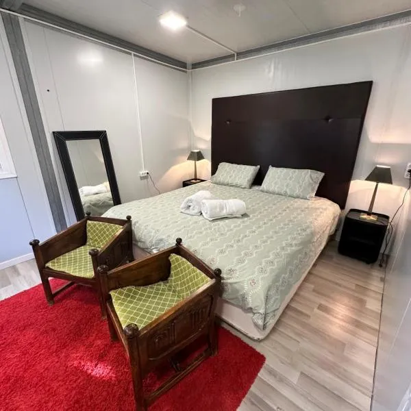 BUNGALOW INFANTA，位于Torrelaguna的酒店