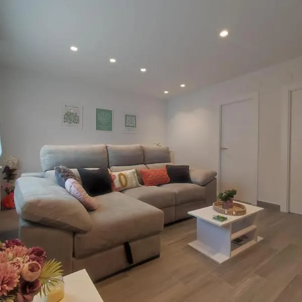 Apartamento acogedor en La Camocha-Gijón，位于Monte de Huerces的酒店