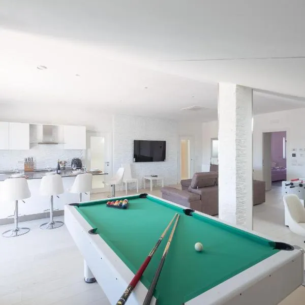 Luxury House Monti Azzurri，位于Macchie的酒店