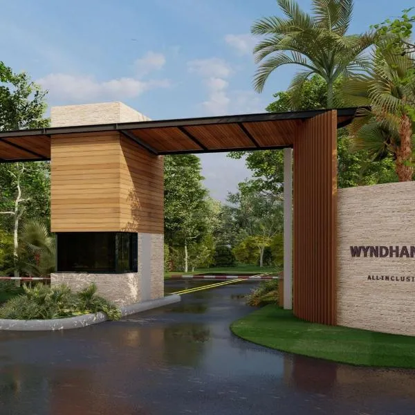 Wyndham Alltra Samana All Inclusive Resort，位于圣塔芭芭拉-山美纳的酒店