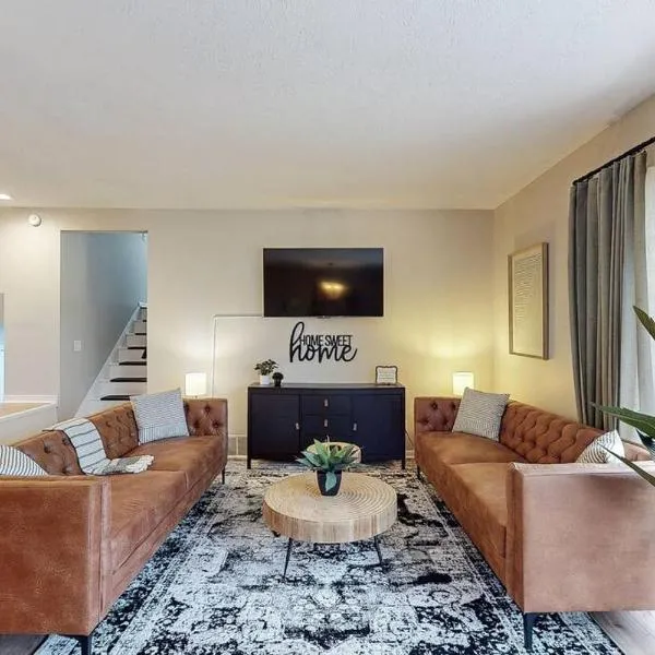 Game Day Getaway-Play Relax Make Memories，位于坎顿的酒店