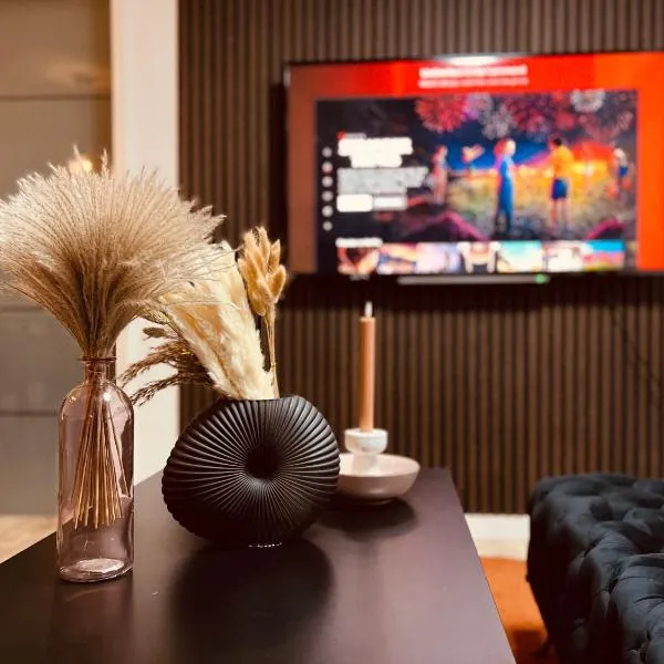 Cologne LUXE Living: Opulent Elegance Unleashed,位于科隆的酒店