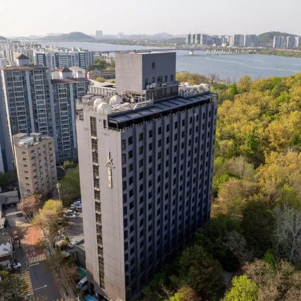 JK盛开酒店，位于首尔的酒店