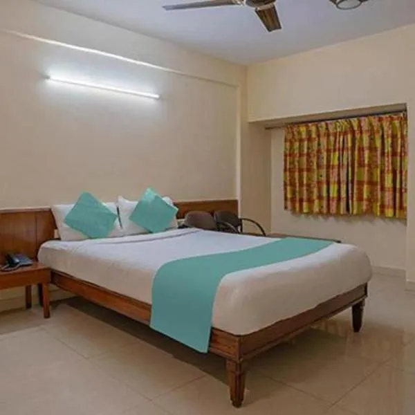 FabHotel Prime Yesh Residency，位于罗纳瓦拉的酒店