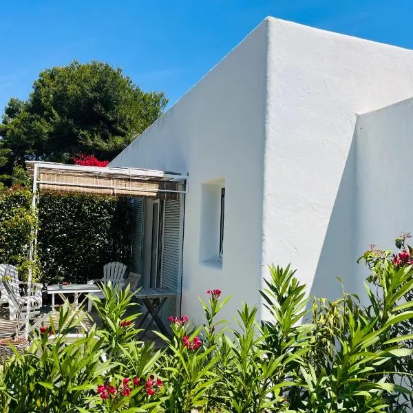 Suite privada independiente con terraza en El Tosalet，位于哈维亚的酒店