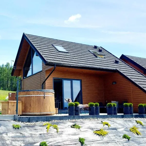 COSY CABINS - las, jezioro, góry, prywatna sauna, balia bez limitu，位于克鲁斯兹考采的酒店