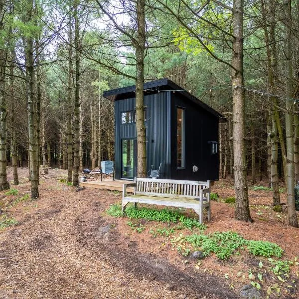 Little Cabin in the Pines，位于Chatsworth的酒店