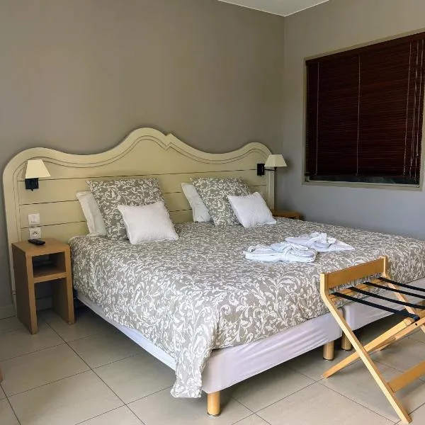 SUITE Supérieure Domaine du Golf St Endreol, 1 à 2 personnes，位于拉莫特的酒店