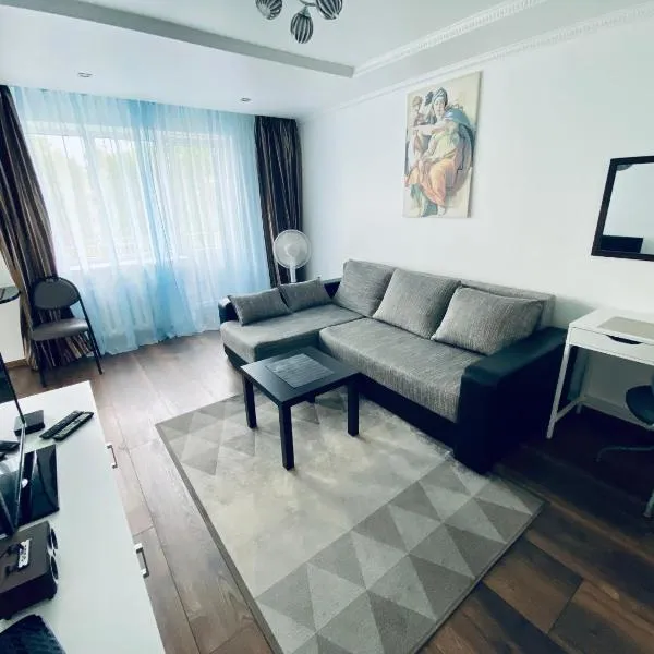 Fine Apartment 2，位于叶尔加瓦的酒店