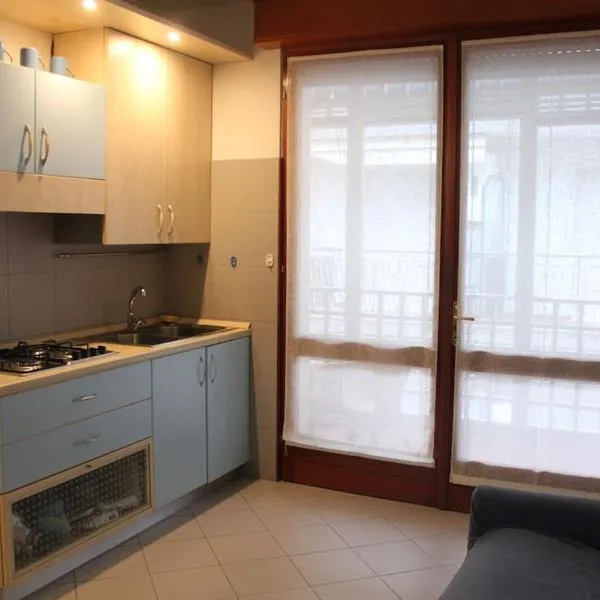 Gracious apartment located in the heart of Lignano，位于利尼亚诺萨比亚多罗的酒店