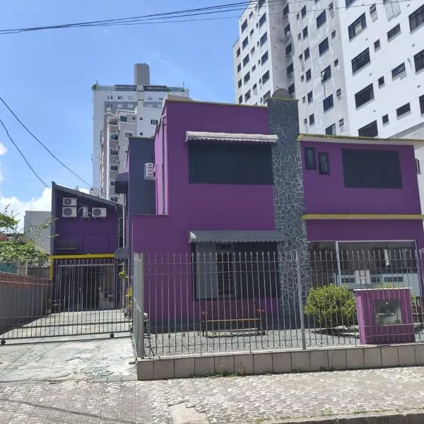 Pousada Casa da Maga - Vila Germânica，位于加斯帕的酒店