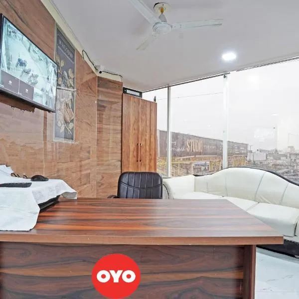 OYO Flagship Hotel Jojo In，位于加济阿巴德的酒店