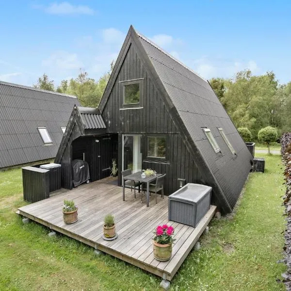Nice Home In Farsø With Kitchen，位于Farsø的酒店