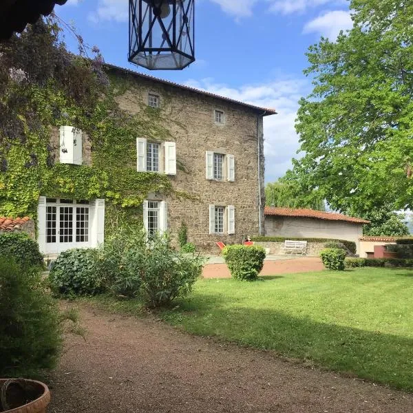 Les Tourellières，位于Arthun的酒店