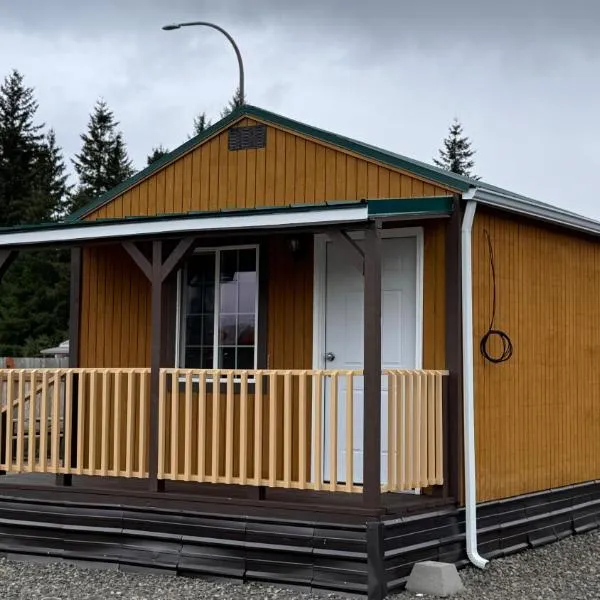 Far West Cabin-Tiny Homes Rental，位于福克斯的酒店