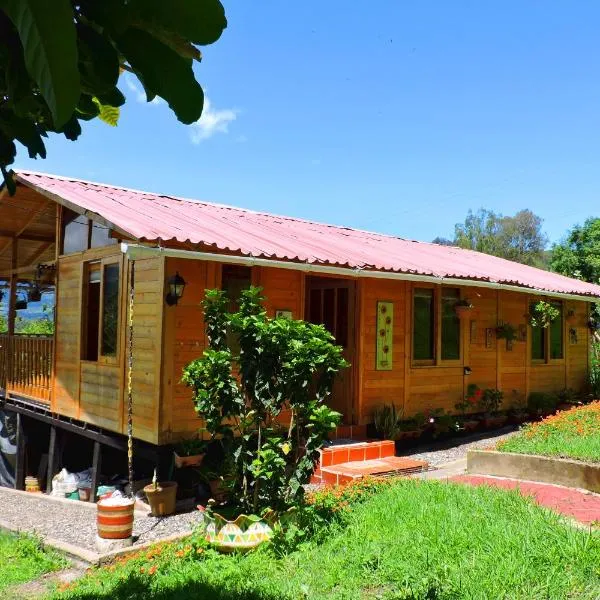 Cabaña Caracolí. Tranquilidad vía a la laguna，位于Ubaque的酒店