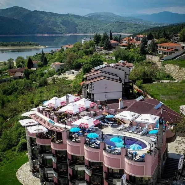 MOBI DICK Family Hotel，位于Lyubino的酒店