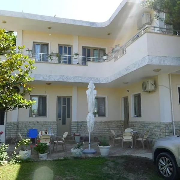 Summer House -Room for 5 people in 1st Floor - J，位于维利波吉的酒店
