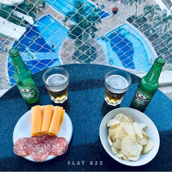 Flat 625 - Diferenciado com Ar no quarto e na sala，位于热河市的酒店