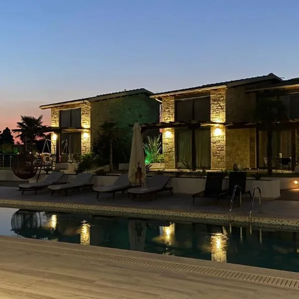 Sunshine Villa: Getaway in Kallithea，位于卡利塞亚-豪客迪克斯的酒店