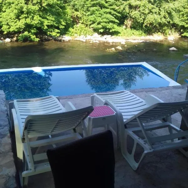 "Golden Dream"，位于亚伊采的酒店