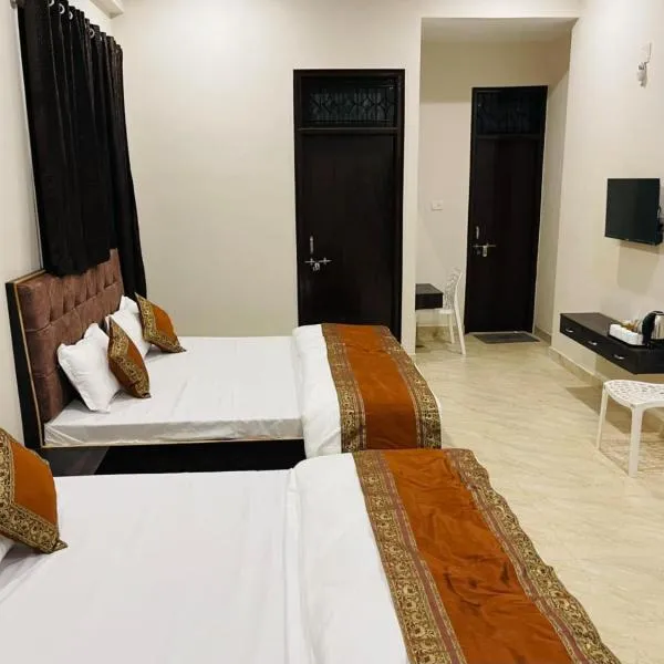 GRG Banaras Homestay Varanasi Near Shree Kaal Bhairav Temple 350m - Fully Air-Conditioned，位于瓦拉纳西的酒店