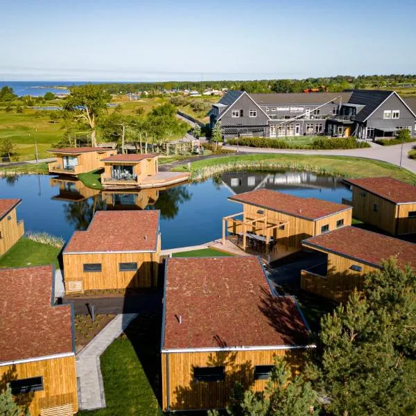 Halmstad Golfarena Hotell & Lägenheter，位于哈尔姆斯塔德的酒店