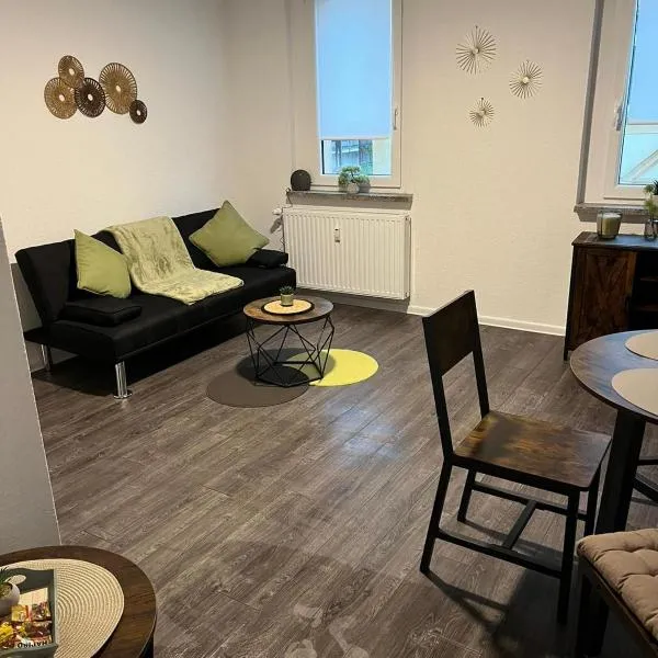 Seyfarthrooms - Crimmitschau 3 - zentrale Lage, gute Anbindung, voll ausgestattet，位于克里米乔的酒店