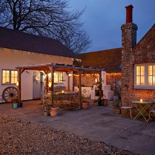 The Lodge at Blue Door Barns，位于Beddingham的酒店