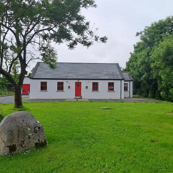 Beautiful cottage in Louisburgh，位于Ardnagreevagh的酒店