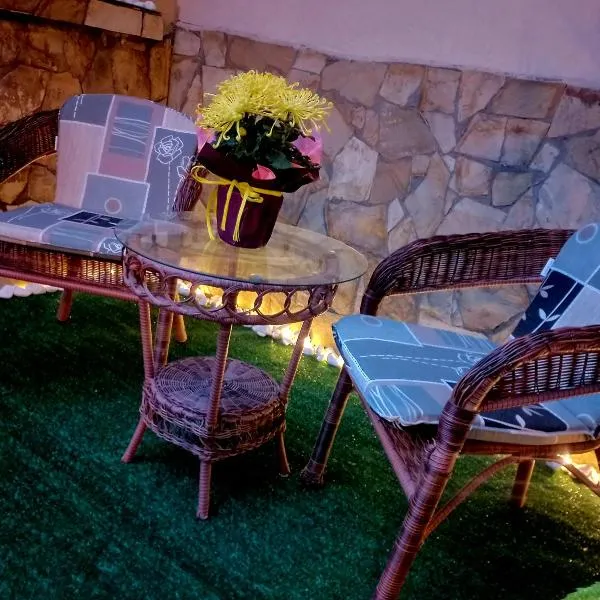 Hotel Kibor，位于Gŭlŭbovo的酒店